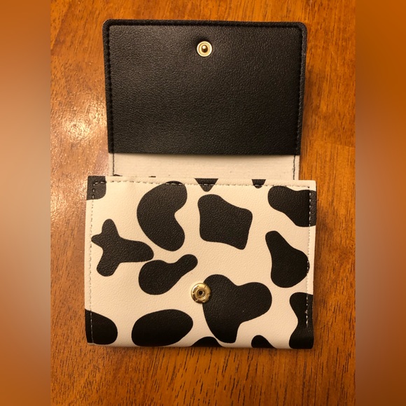 Cow Print Wallet; Card Slots; Paper Money Slot; Inside Pocket; License Slot - Picture 2 of 7